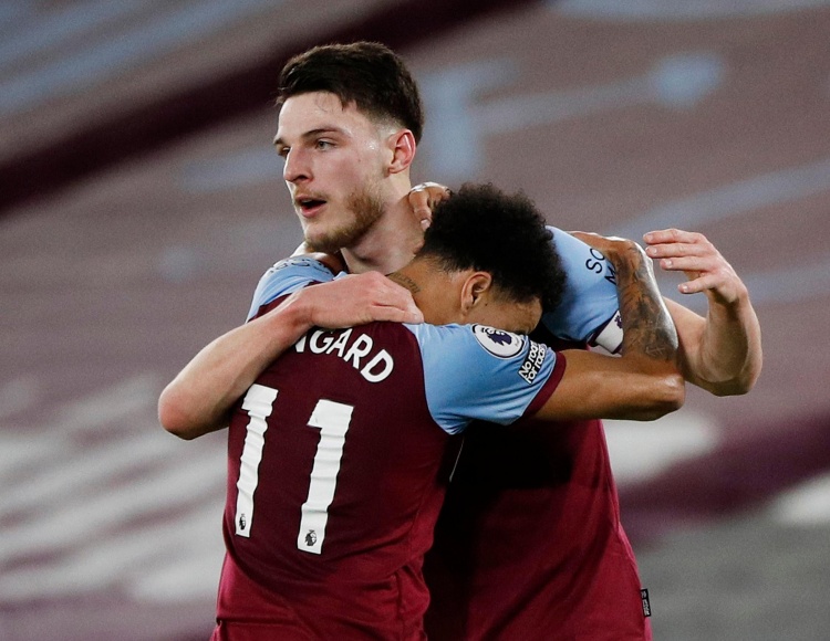 世界杯位置稳了？邮报：凯恩、贝林等五人参与英格兰队新球衣拍摄