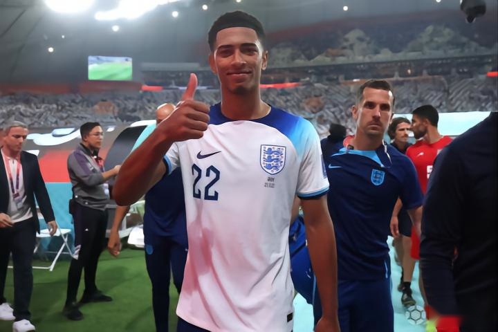 孔帕尼：11天4场不轮换凯恩肯定有人质疑，他上场时机正合适