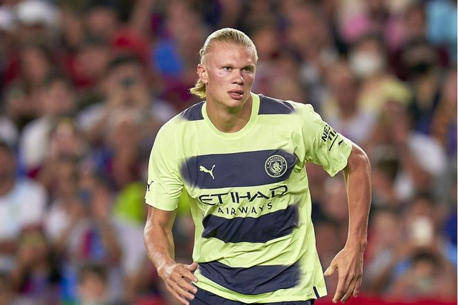 天空：纽卡对谢什科报价8000万欧+浮动，曼联不想卷入竞价战